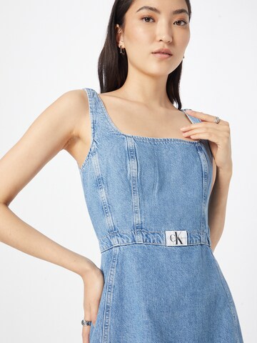 Robe Calvin Klein Jeans en bleu