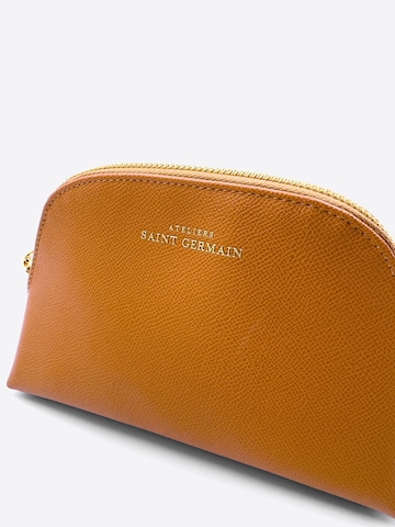 Ateliers Saint Germain Toiletry Bag 'Thonon' in Brown