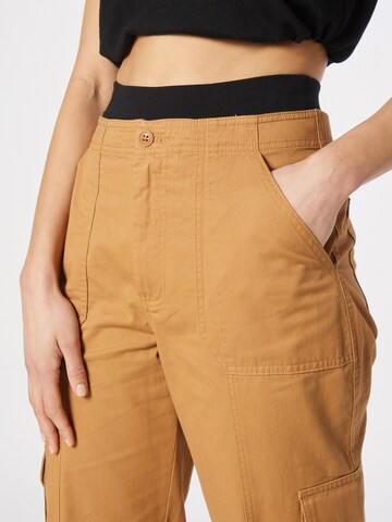 Abercrombie & Fitch Ohlapna forma Kargo hlače | rjava barva
