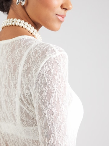 Aware Shirt 'AWTESSY' in White