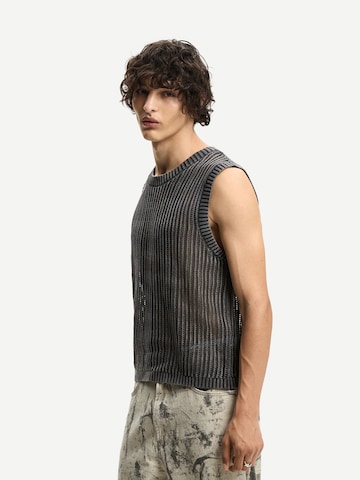 T-Shirt Bershka en gris