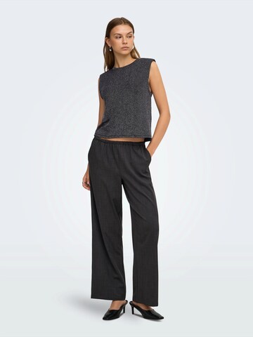 Top 'ONLCAROL' di ONLY in nero