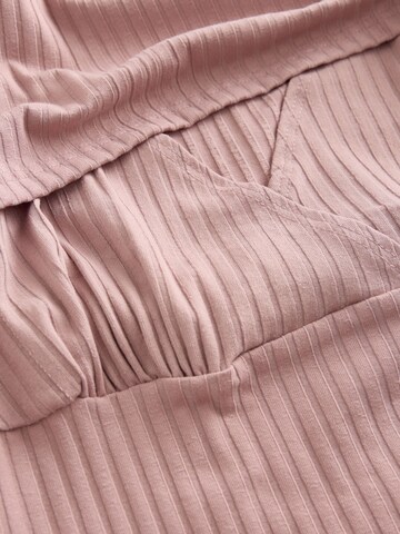 Next Shirt in Pink