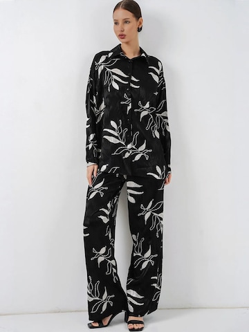 Completo pantalone di Bigdart in nero: frontale