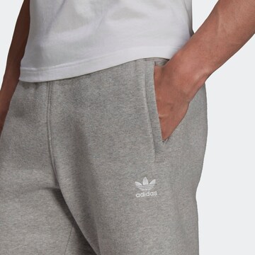 ADIDAS ORIGINALS Regular Trousers 'Adicolor Essentials Trefoil' in Grey