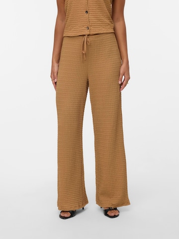 VERO MODA - Pierna ancha Pantalón 'VMLINA' en marrón: frente