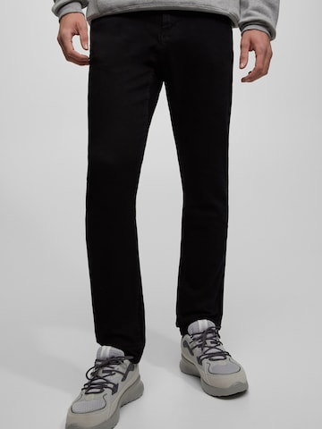 Pull&Bear Regular Jeans in Schwarz