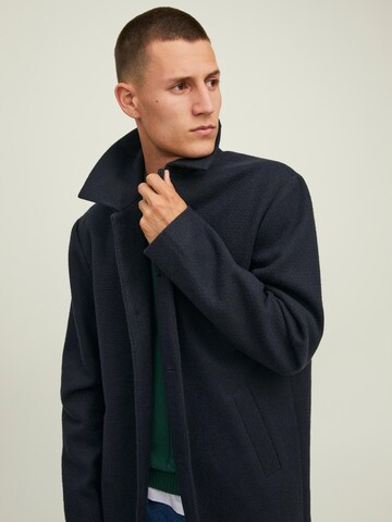 Manteau mi-saison 'Toby' JACK & JONES en bleu