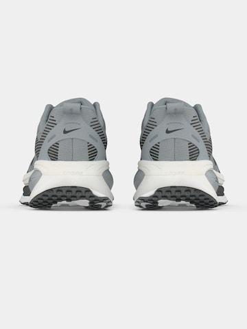 NIKE Tekaški čevelj 'VOMERO 18' | siva barva