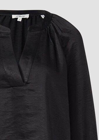 s.Oliver Blouse in Black
