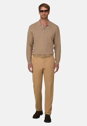 Boggi Milano Slim fit Chino trousers in Yellow: front