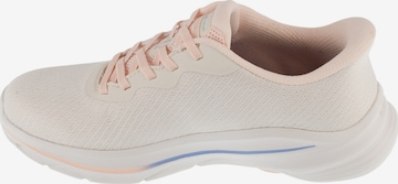 Baskets basses 'Skechers Slip-Ins: GO Walk 8 - Nadia' SKECHERS en beige : devant