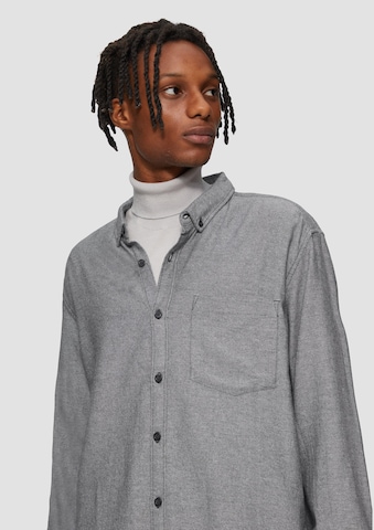 QS Regular Fit Hemd in Grau