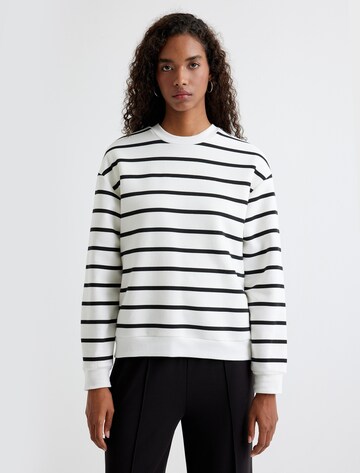 Koton Sweatshirt in Wit: voorkant