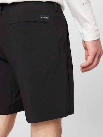 HOLLISTERregular Chino hlače - crna boja