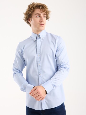Slim fit Camicia 'Roma Iconic Satin Man Shirt Grey' di 7Camicie in blu: frontale