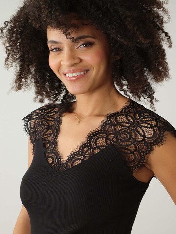 Deeluxe Top in Black