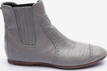 Balenciaga Dress Boots in 39 in Grey: front