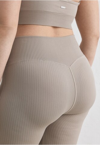 Aim'n Flared Sportbroek in Bruin