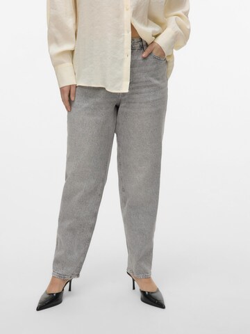 Vero Moda Curve Regular Jeans 'VMCTessa' in Grijs: voorkant