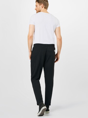 THE NORTH FACE Slim fit Pants in Black