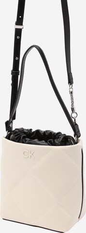 Borsa a sacco di Calvin Klein in bianco