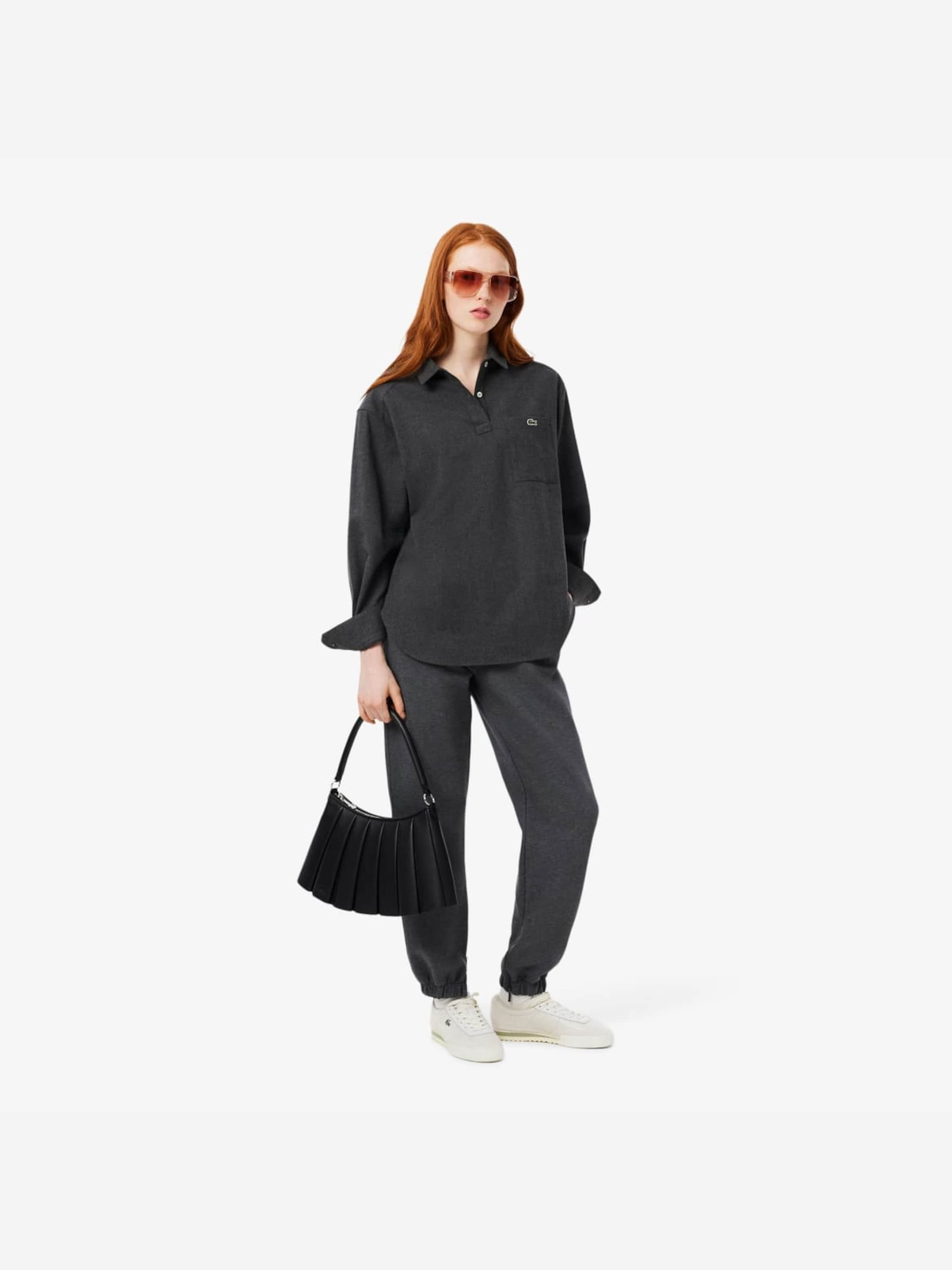 LACOSTE Torba na ramię 'Lacoste Sac Bandoulière Lenglen Défilé Noir' w kolorze czarny: przód