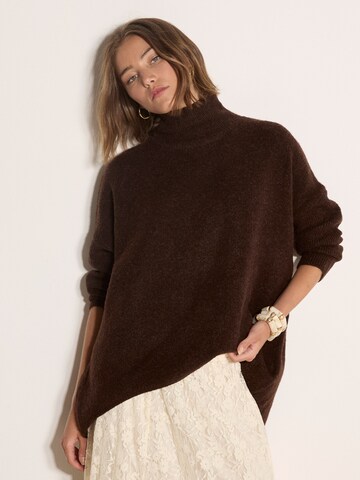 Pull-over ' ' Apricot en marron : devant