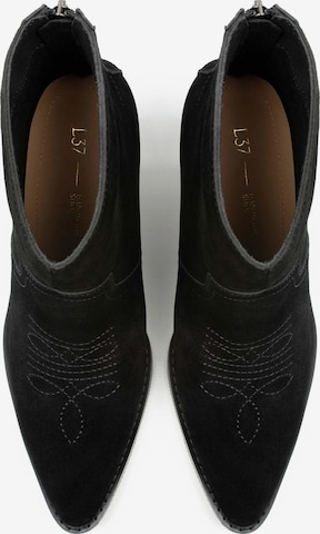 Bottines L37 HANDMADE SHOES en noir : devant