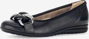 GABOR Ballet Flats in Black: front