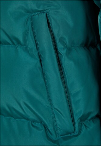 Starter Between-Season Jacket in Green