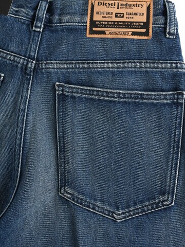 Loosefit Jean 'WIDEE-R R07K9' DIESEL en bleu