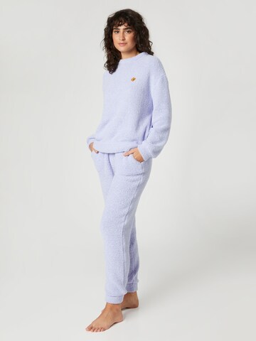 florence by mills exclusive for ABOUT YOU Pyjama 'Romy' in Lila: voorkant