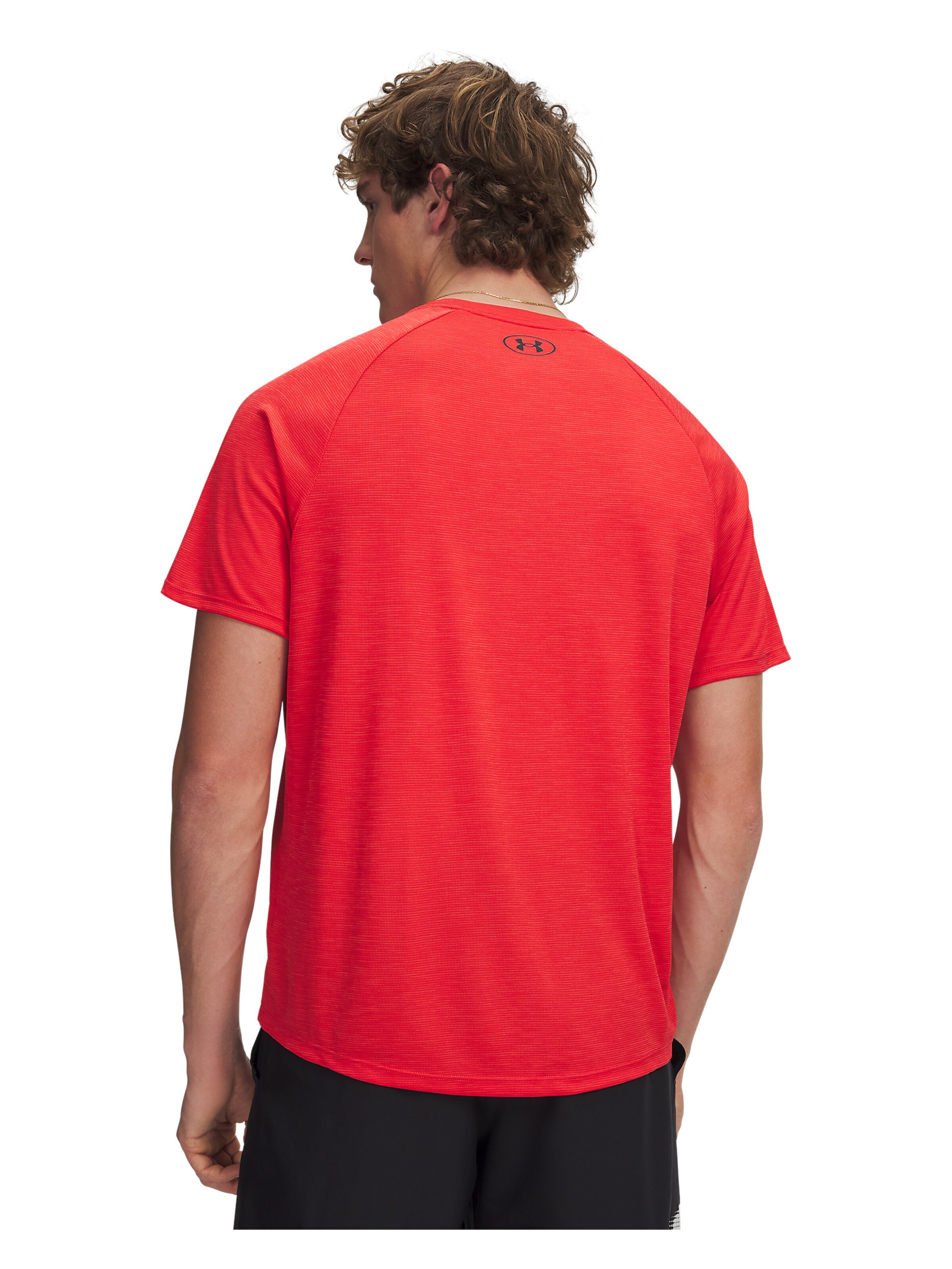 UNDER ARMOUR Performance Shirt in Red