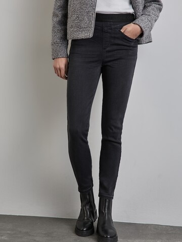 STREET ONE Skinny Jeans in Grijs