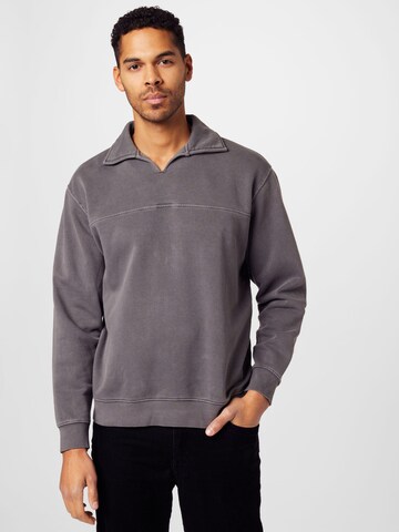 WEEKDAY Sweatshirt 'Clark' in Grau: predná strana