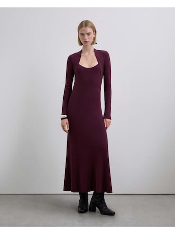 Scalpers Mekko värissä punainen: etupuoli