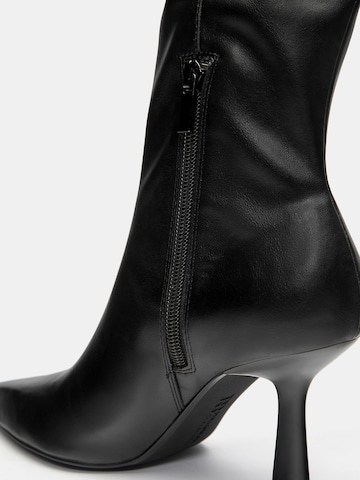 Pull&Bear Kozačky – černá