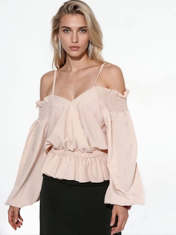 MSN Collection Blouse in Pink: front