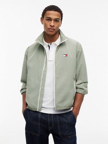 Tommy Jeans Välikausitakki 'ESSENTIAL' värissä vihreä: etupuoli