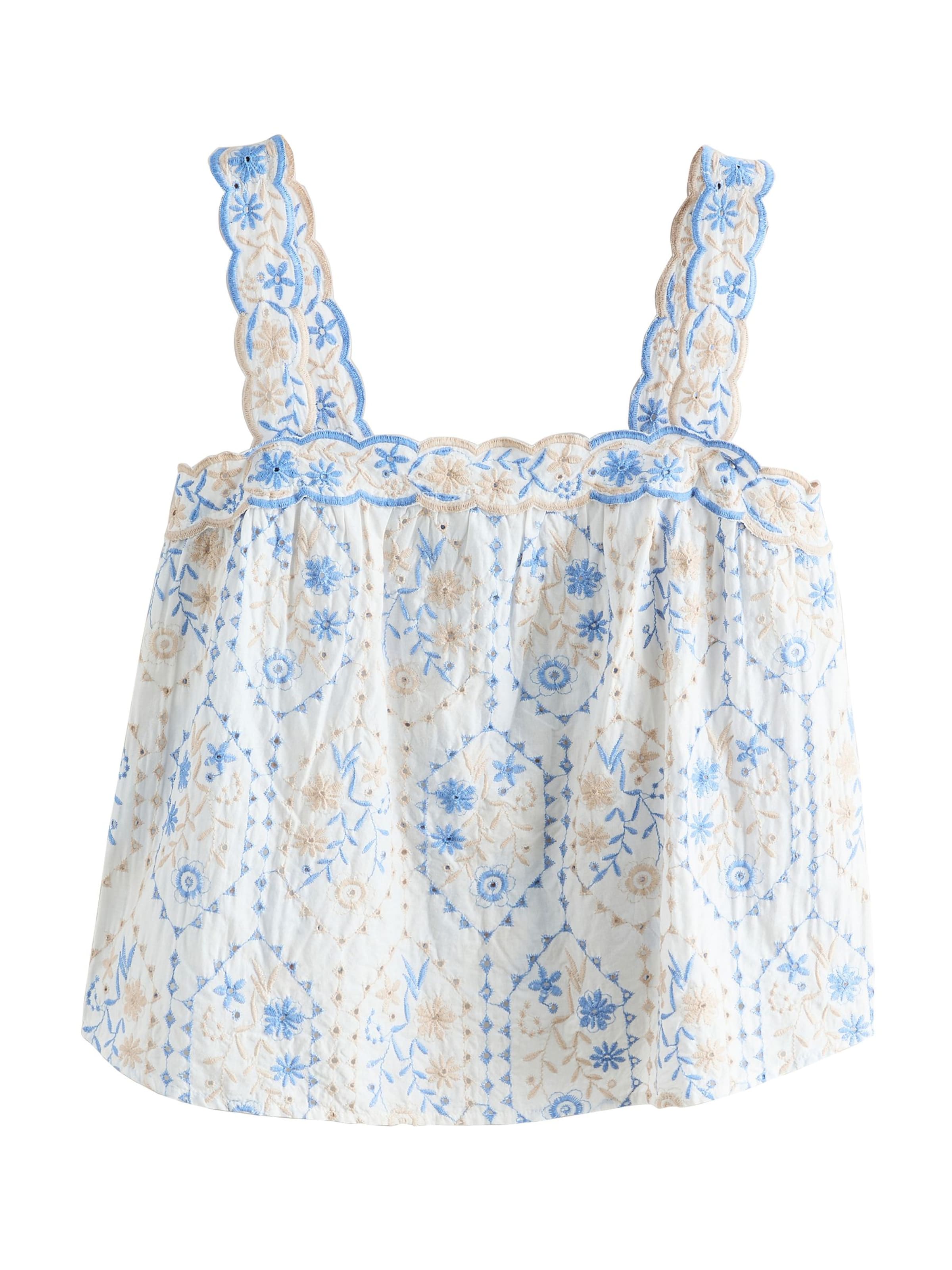 Next Топ в Бежевый: спереди