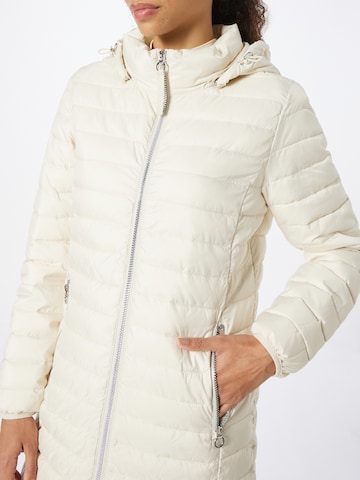 s.Oliver Χειμερινό παλτό σε λευκό