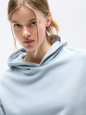 Sweat-shirt Pull&Bear en bleu