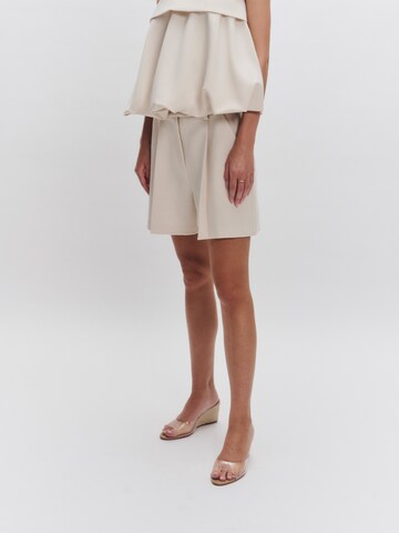 Loosefit Pantalon à pince millane en beige : devant