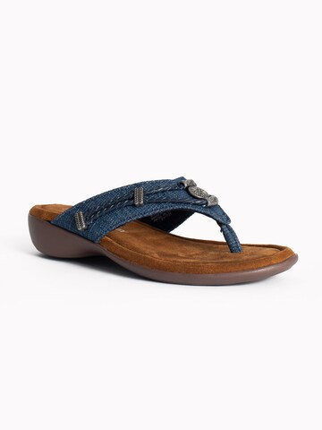 Minnetonka T-Bar Sandals 'Silverthorne360' in Blue