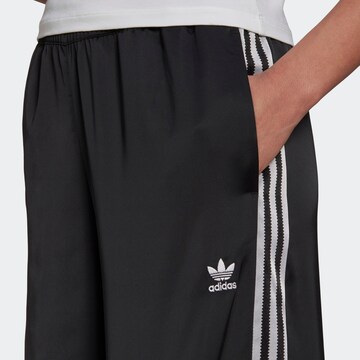 ADIDAS ORIGINALS Wide leg Παντελόνι 'Adicolor' σε μαύρο