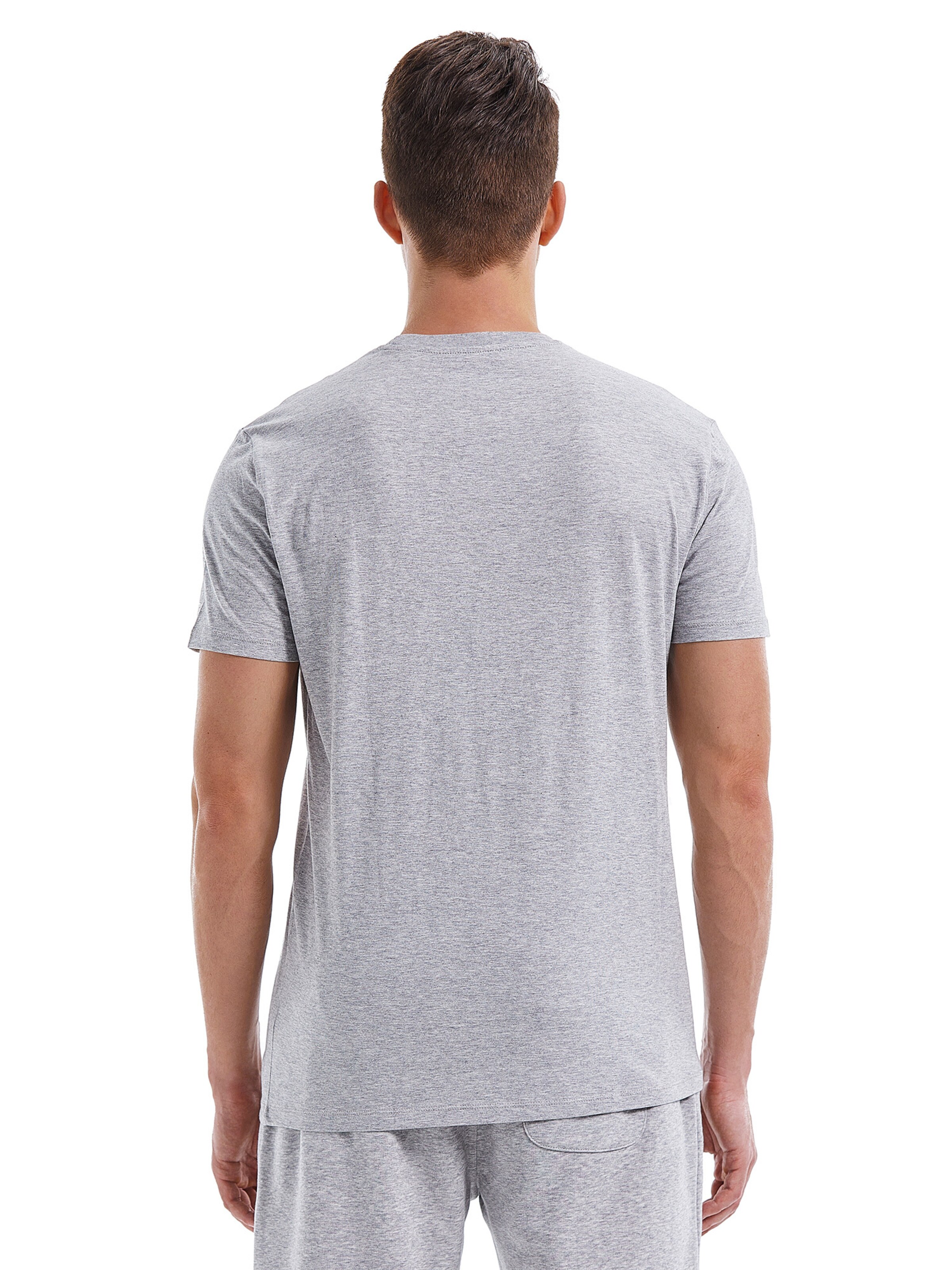 YEAZ Функциональная футболка 'Chay' в Серый