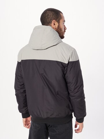 Iriedaily Between-Season Jacket 'Insulaner' in Black