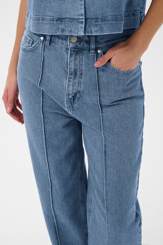 SOAKED IN LUXURY Loosefit Jeans 'SLRinatina Barrel' i blå