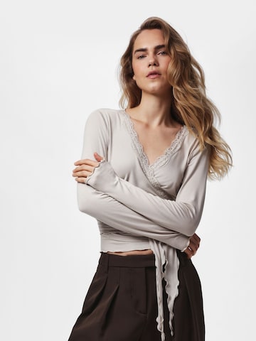 PIECES Shirt 'PCBarbera Roya' in Beige